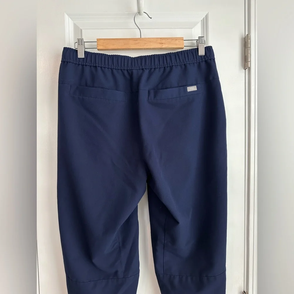 Figs Men’s Tansen Jogger Scrub Pants Navy Blue Size Medium Short